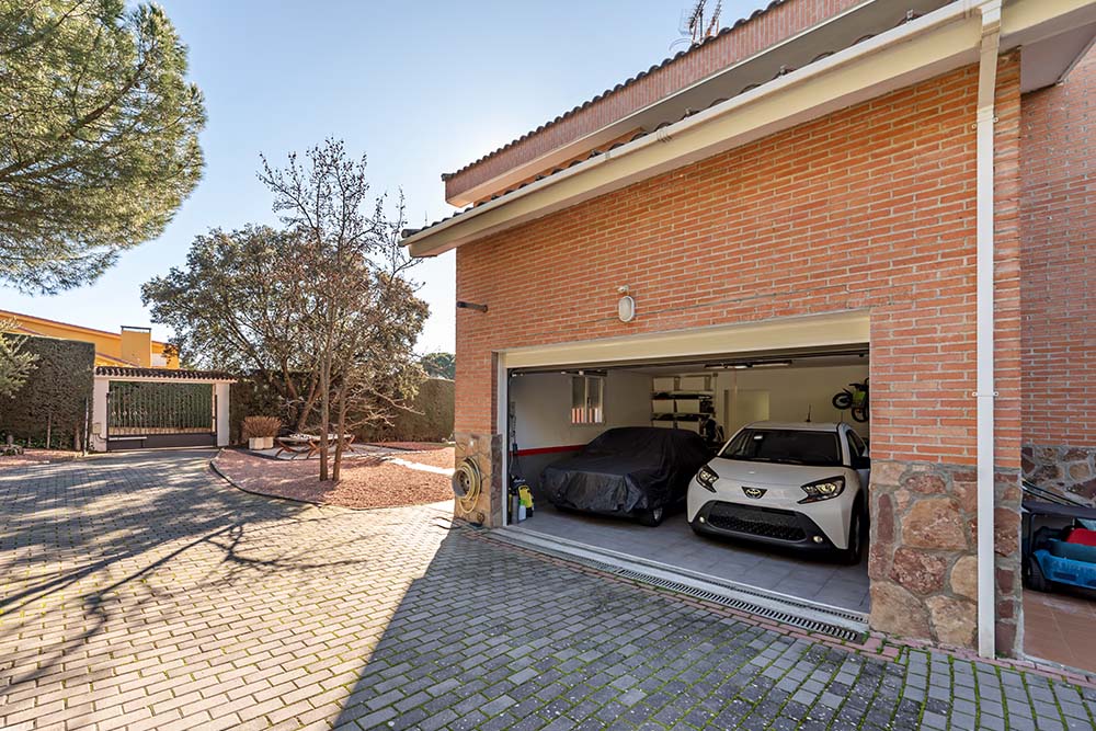 motores para puertas de garaje automáticas